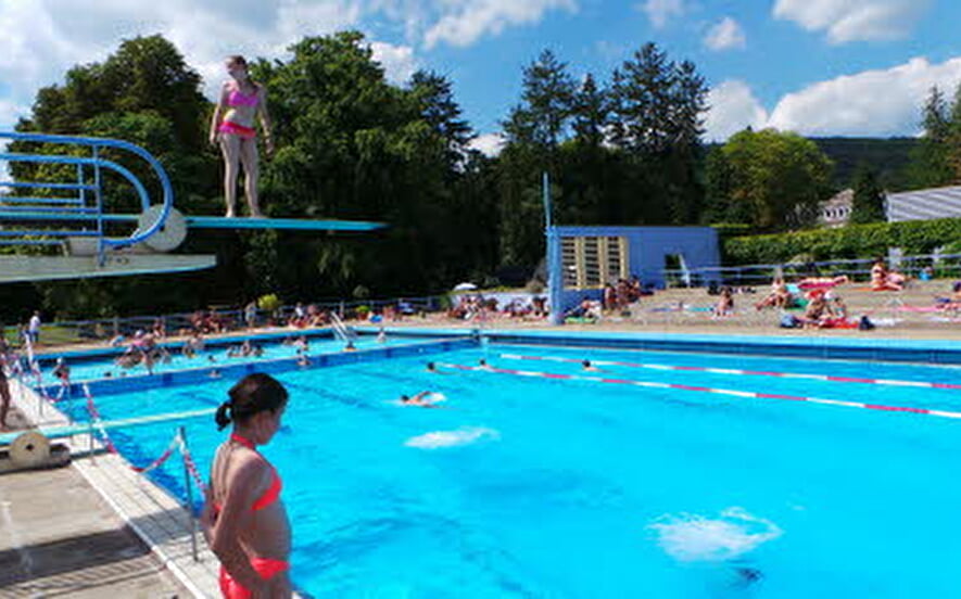 Open-air swimming pool Carola