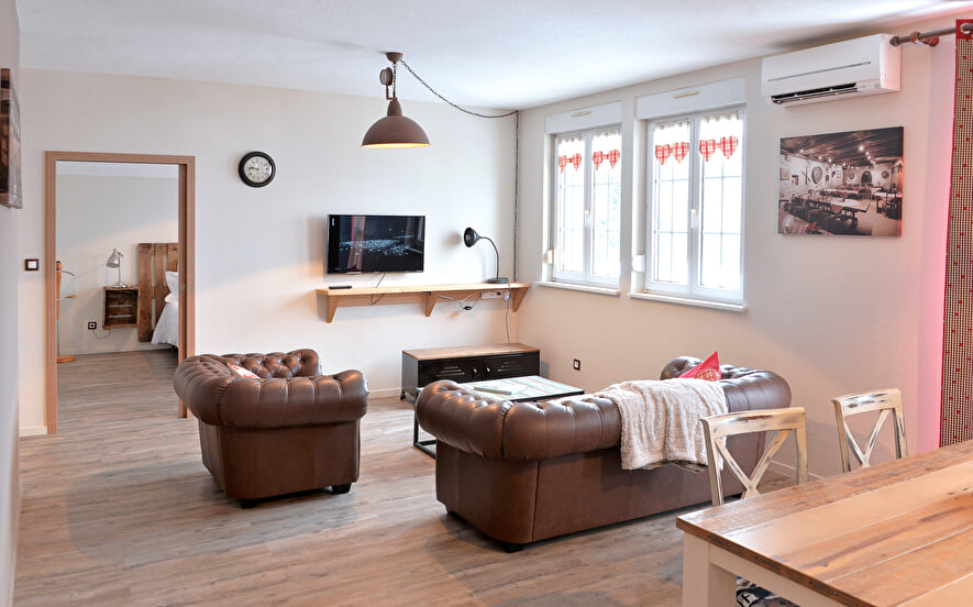 Location de vacances L'Eclos des Vignes / Theim, ville et village (copie)