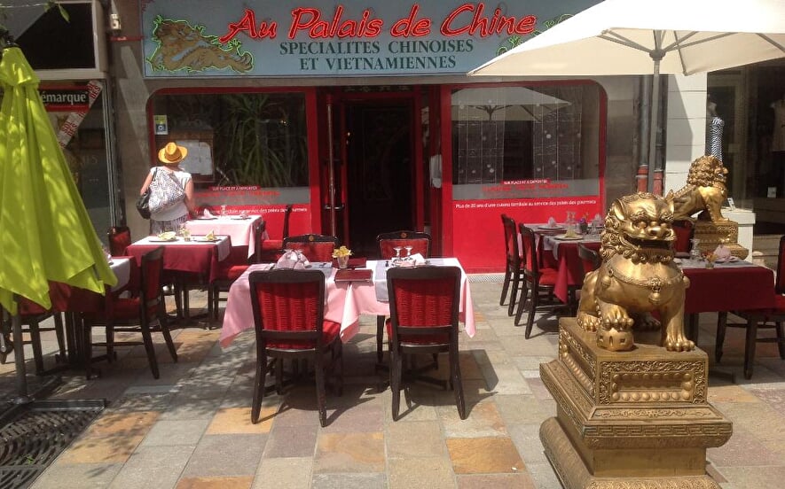 Au palais de chine