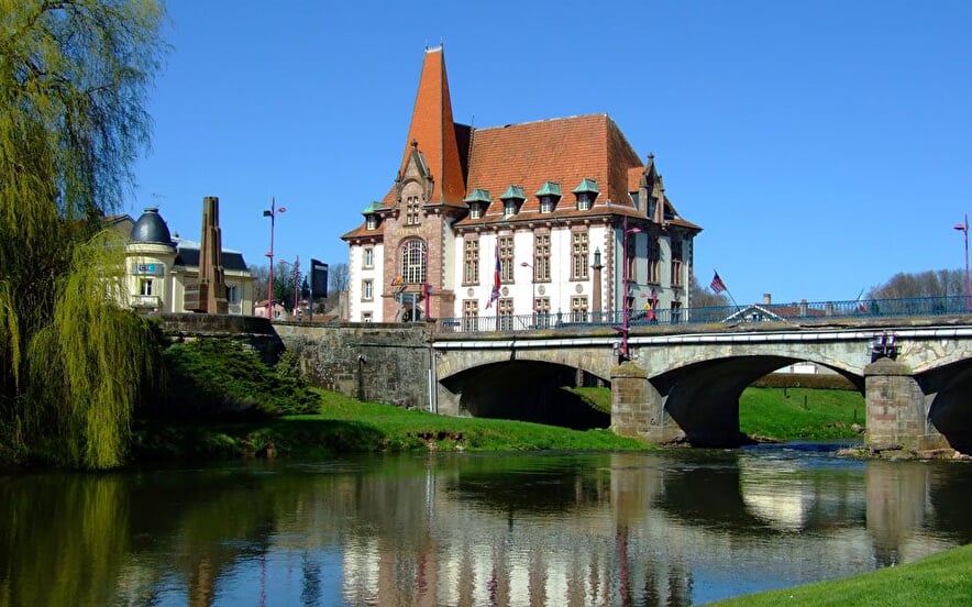 BACCARAT STADHUIS HOTEL