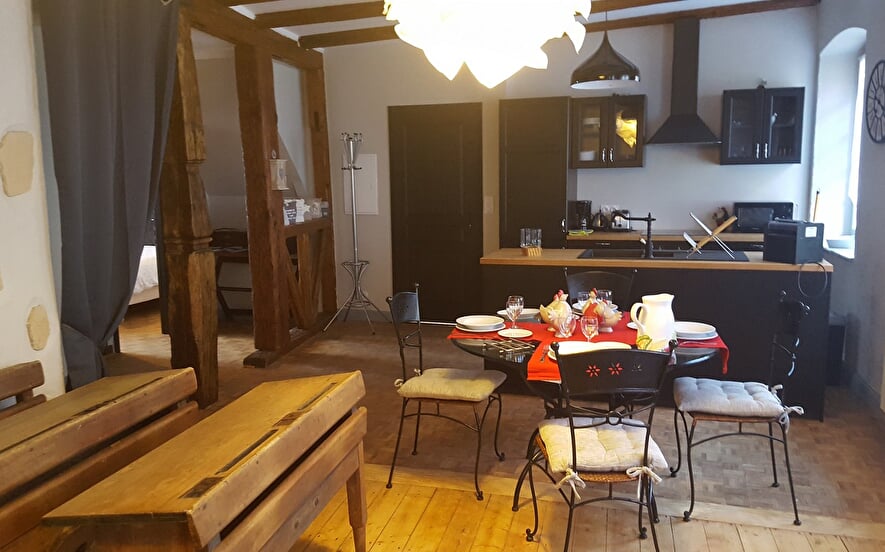 Gîte A l'Ancienne Ecole - Chantal BOUREL