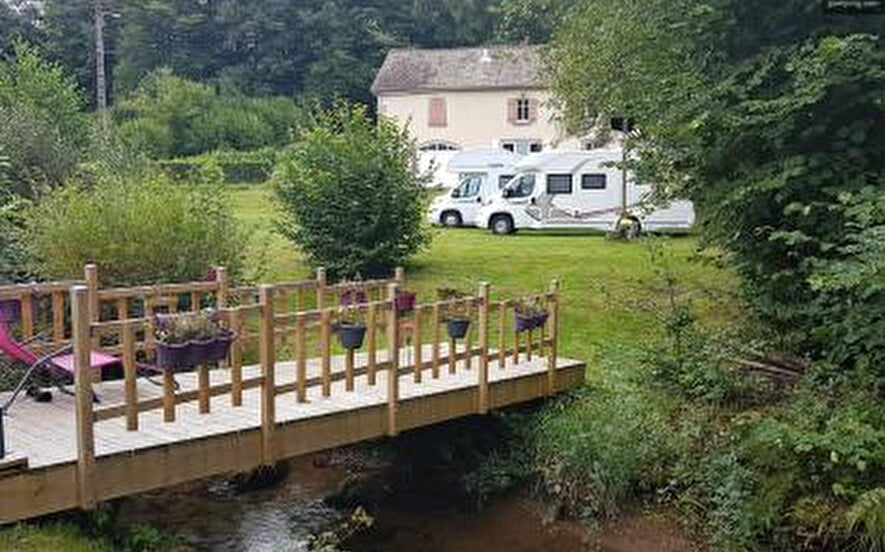 Camping chez l'habitant "le Pont du Bas" 