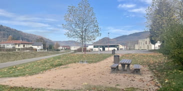 AIRE DE CAMPING-CAR DE LA PARELLE