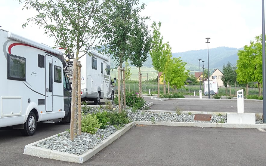 Aire de stationnement pour camping-car