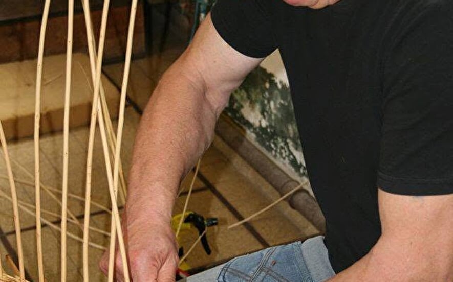 De terre et d'osier ouvres les portes de son atelier