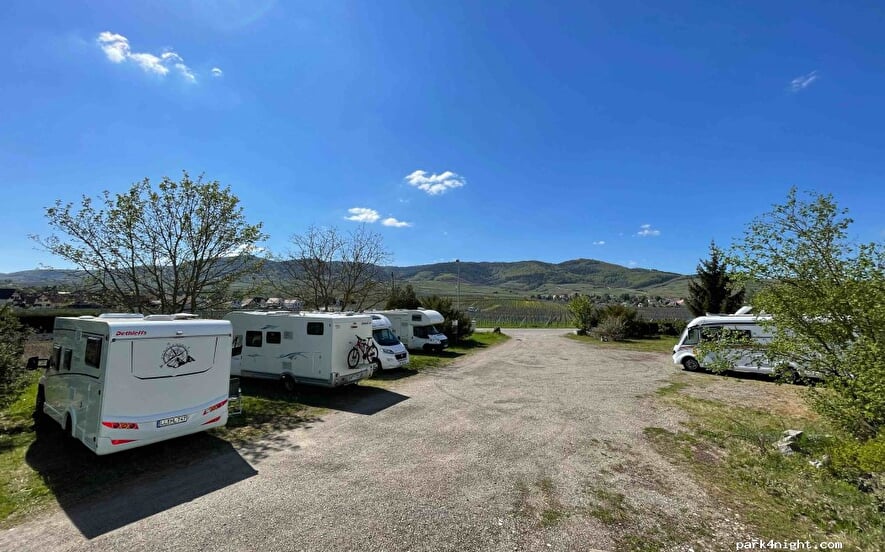 Aire de camping-cars - Cave Dietrich et Fils