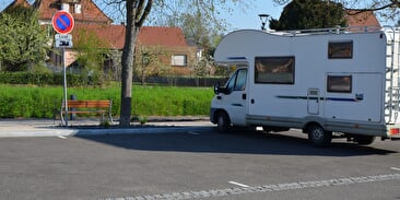 Aire de stationnement pour camping-car
